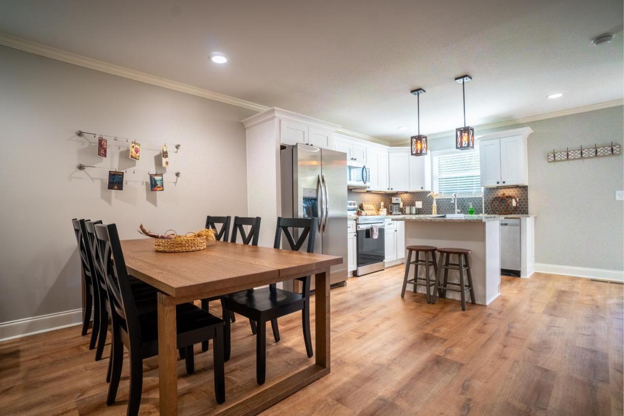 Par-Tee Haus I- Game Room & Hot Tub-Walk To Helen Bagian luar foto