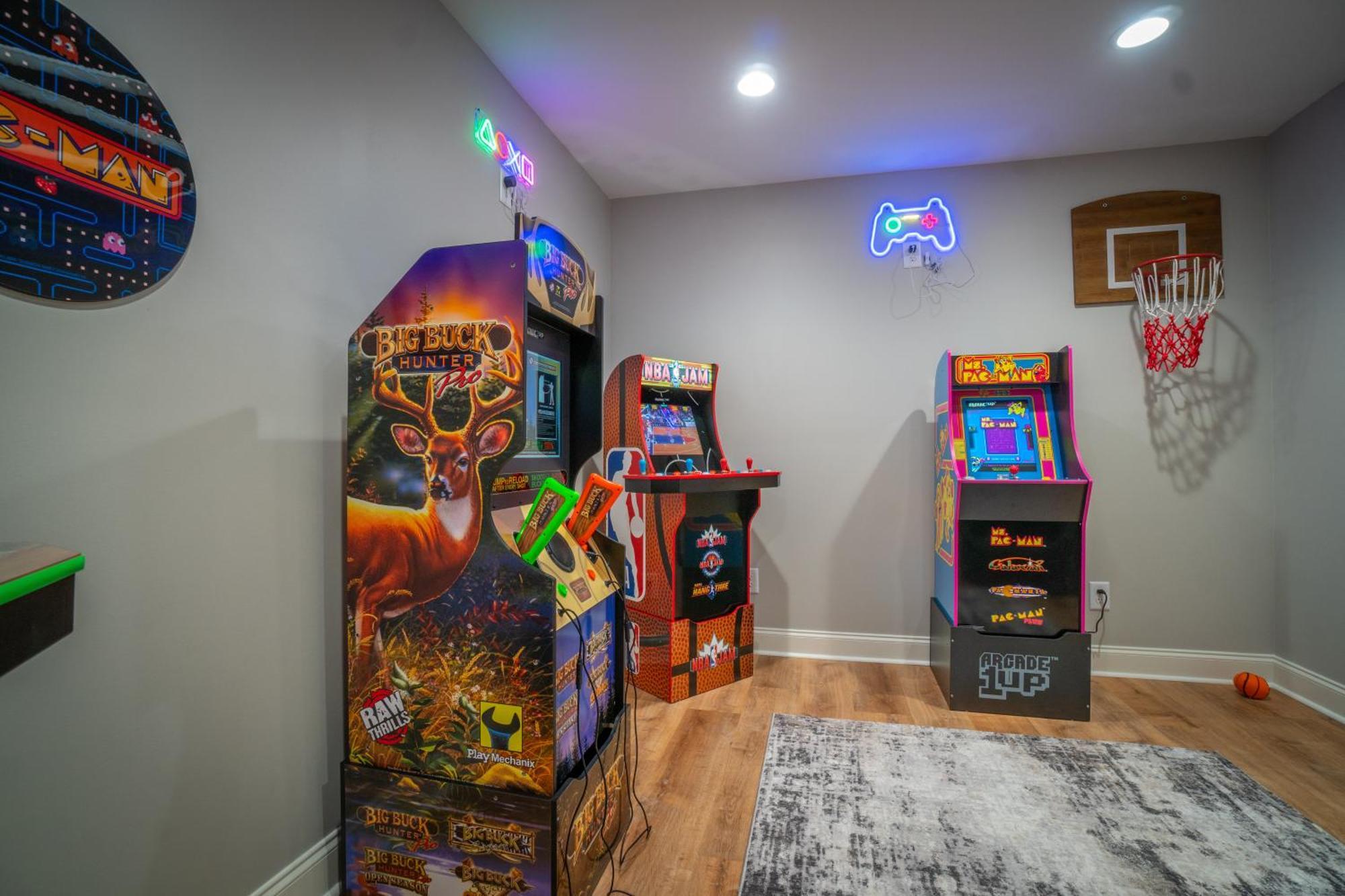 Par-Tee Haus I- Game Room & Hot Tub-Walk To Helen Bagian luar foto