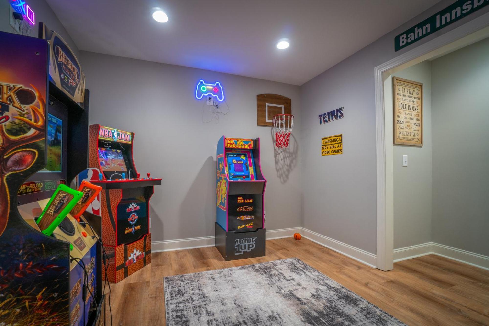 Par-Tee Haus I- Game Room & Hot Tub-Walk To Helen Bagian luar foto